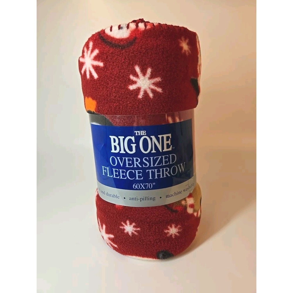 The‎ Big One Oversized Fleece Throw - 5' x 6' - Red w/ Penguins Christmas *New*